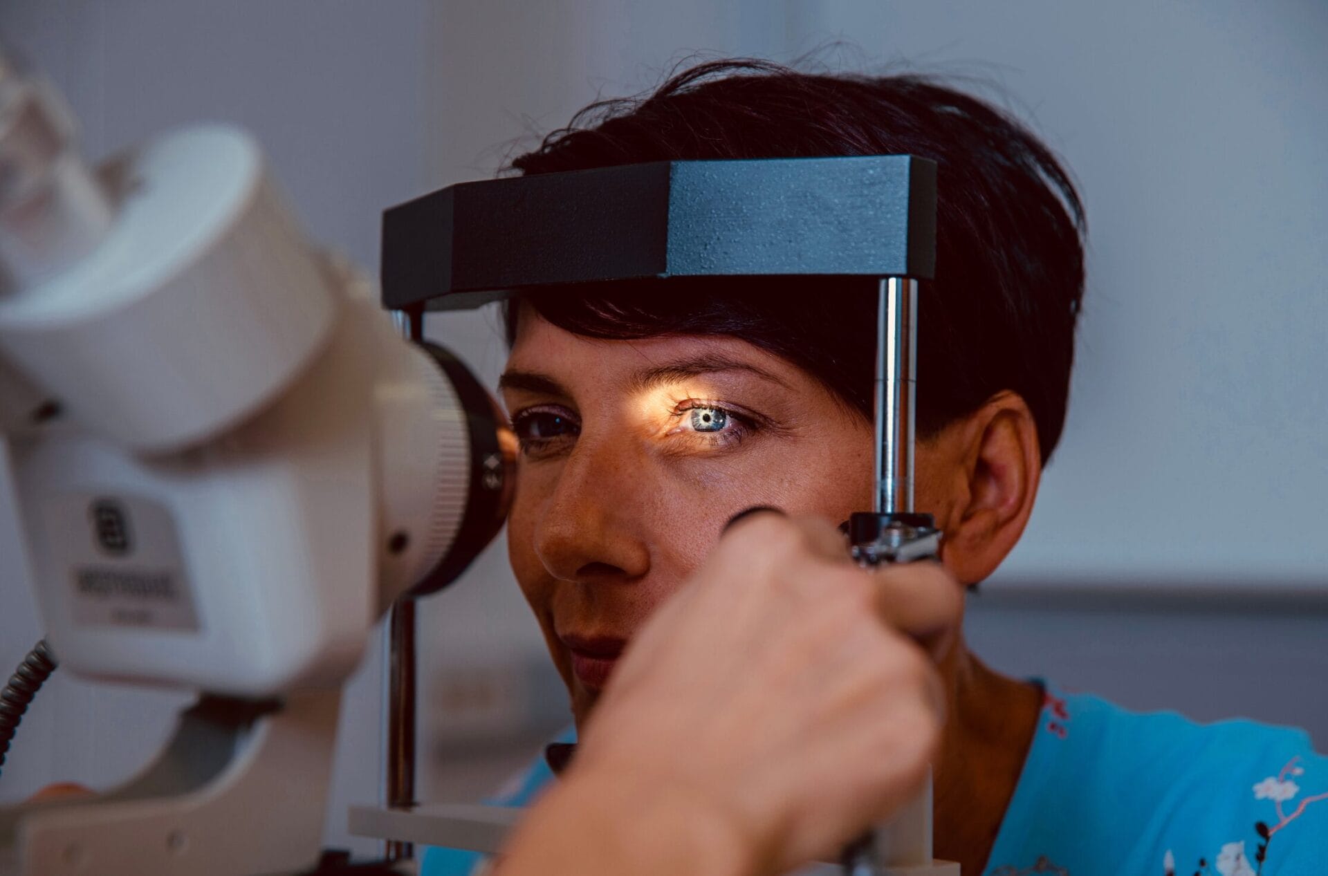 You are currently viewing ทำไม Iridology ถึงเป็นเทรนด์สุขภาพใหม่? การวิเคราะห์ม่านตาช่วยบอกสุขภาพอะไรได้บ้าง